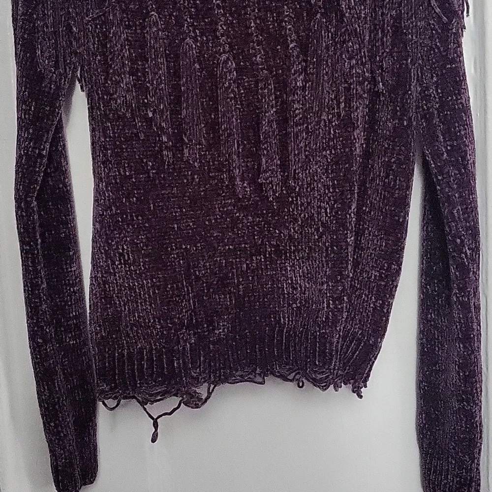 Purple Ruffle Pullover - Picture 4 of 8